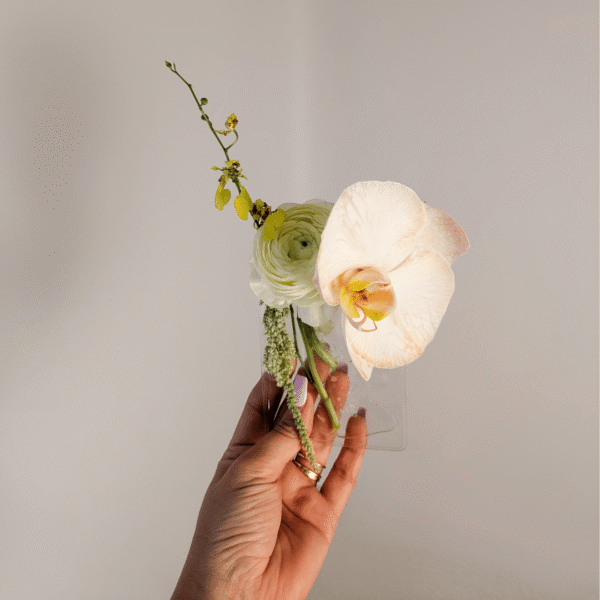 POCKET BOUTONNIERE