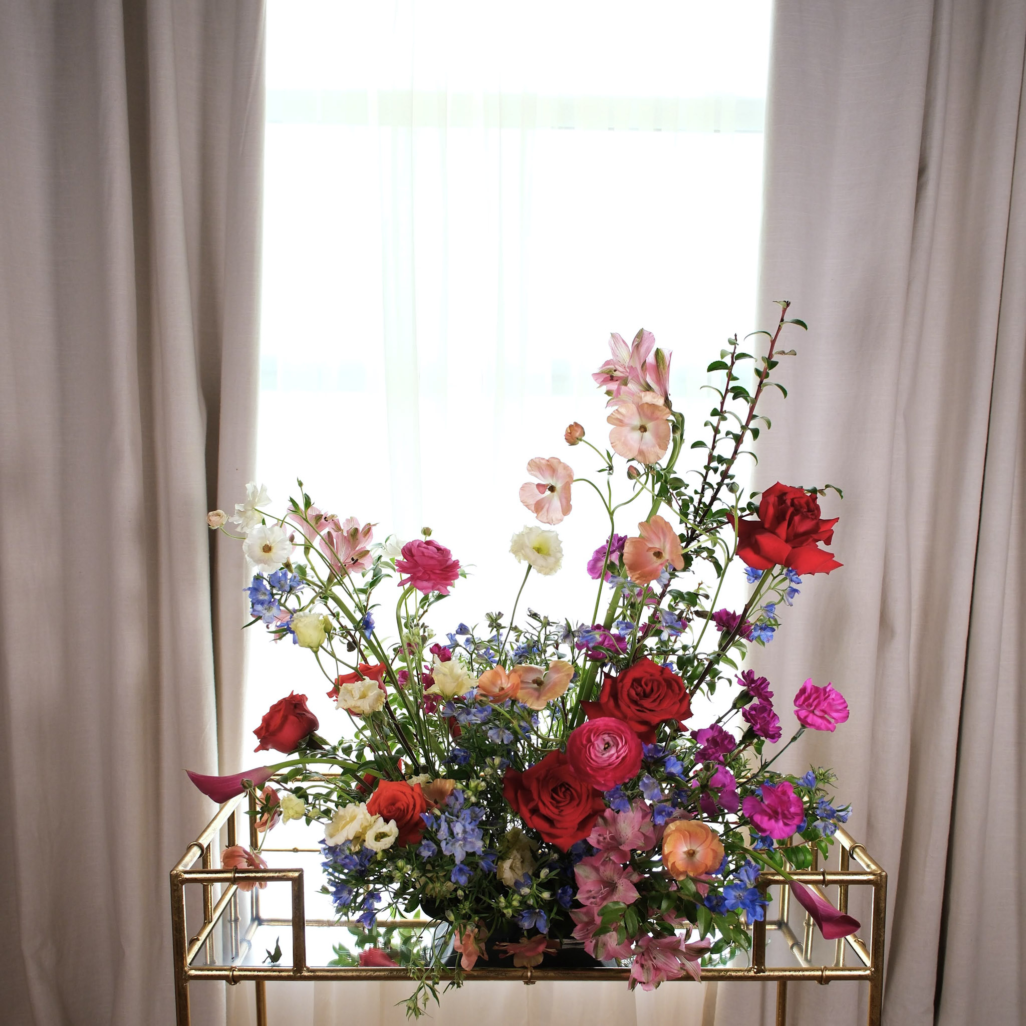 FLOOR CENTERPIECE
